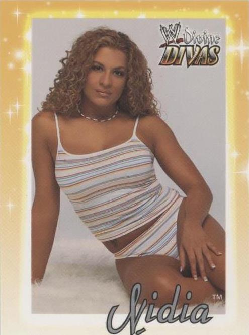 2003 Fleer WWE Divine Divas - Nidia #32 - 1 of 1