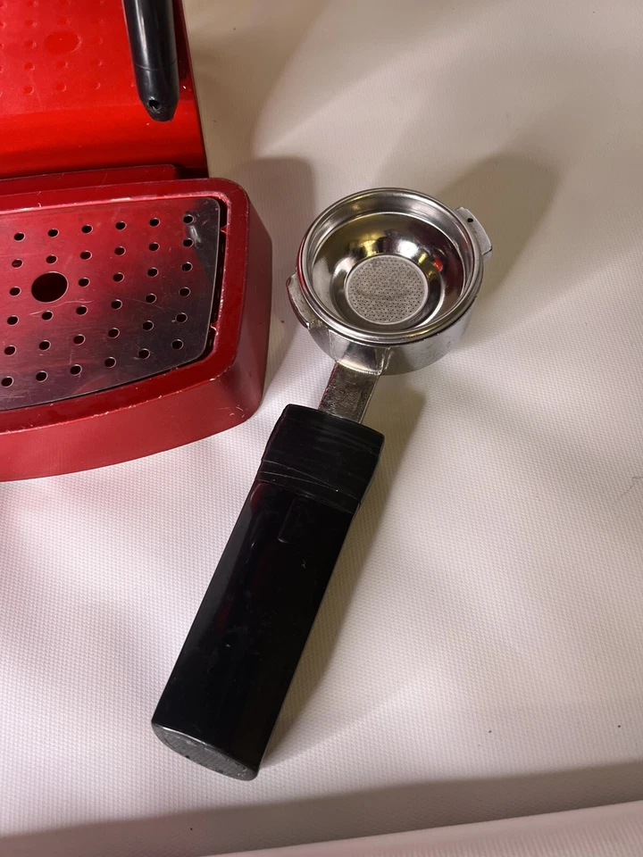 Máquina de café espresso color rojo Gaggia Milano Foto 4 de 4