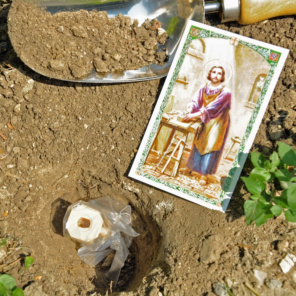 Sell Your Home Faster with Our St. Joseph Statue for Selling Homes 50