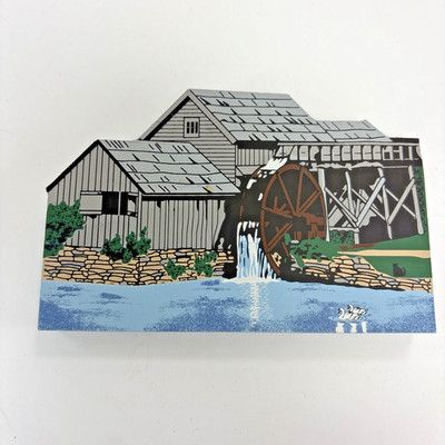 Mabry Mill VIrginia Cats Meow Wood Shelf Sitter Blue Ridge Parkway 2001 Signed