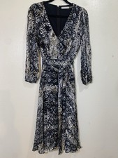 alice + olivia Animal Print Chiffon Midi Dress V-Neck Long Sleeve Size 6