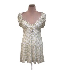 Urban Outfitters Dress Size Small White Floral Print