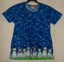 EXCELLENT WOMENS SNOWFLAKES  SNOWMAN BORDER PRINT SCRUBS TOP SIZE S