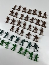 Lot Of 40 Plastic Small Army Men Figures Figurines Brown Dark Green Mixed Lot