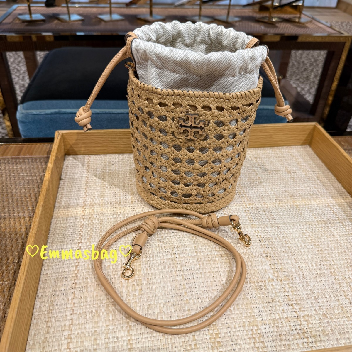 Tory Burch ベージュかごバッグ Tory Burch Woven Bucket Bag 176058 Honeycomb Tan $450 Woven