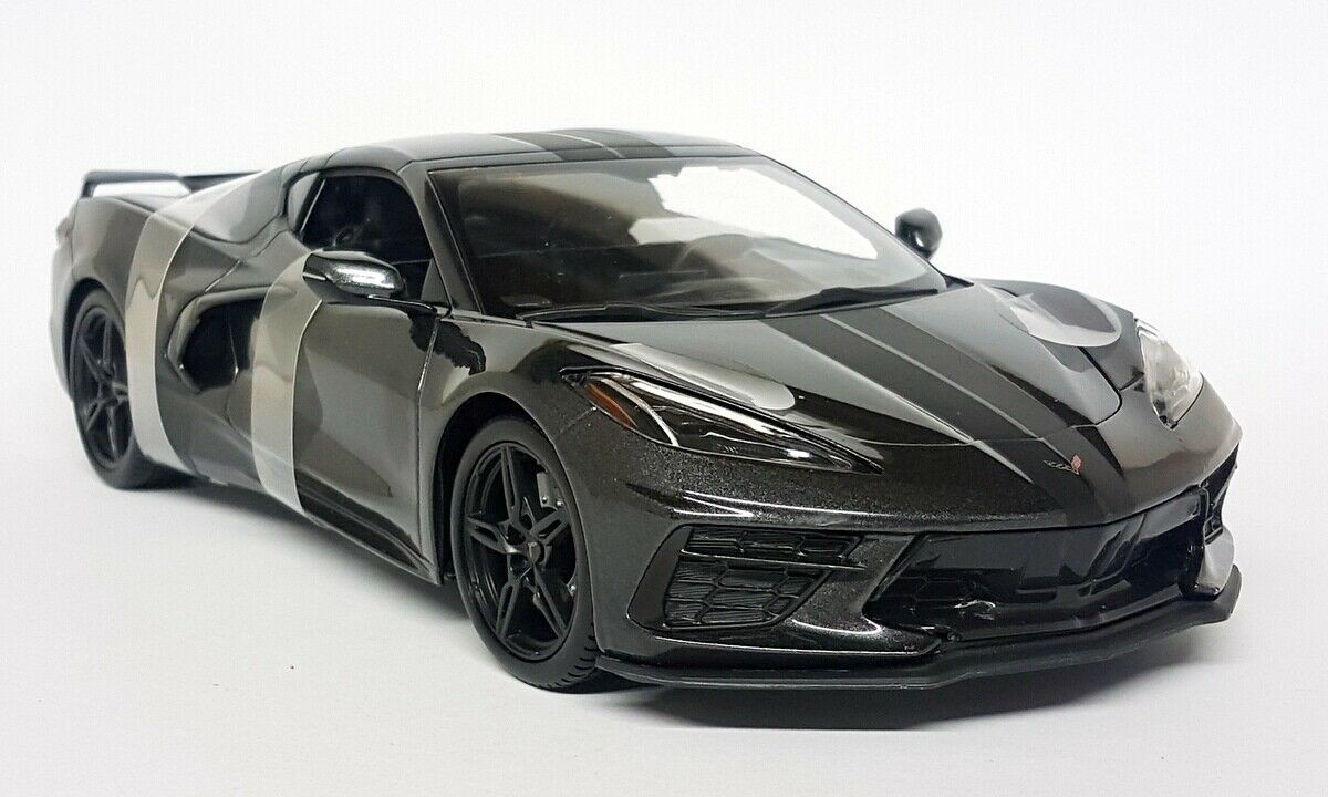 Maisto 1/18 Chevrolet Corvette Stingray Coupe 2020 Metallic Black Scale ModelCar