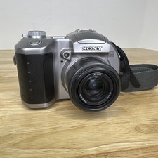 Sony Mavica MVC-CD400 Digital Camera 4.0MP Carl Zeiss Lens 6x Zoom