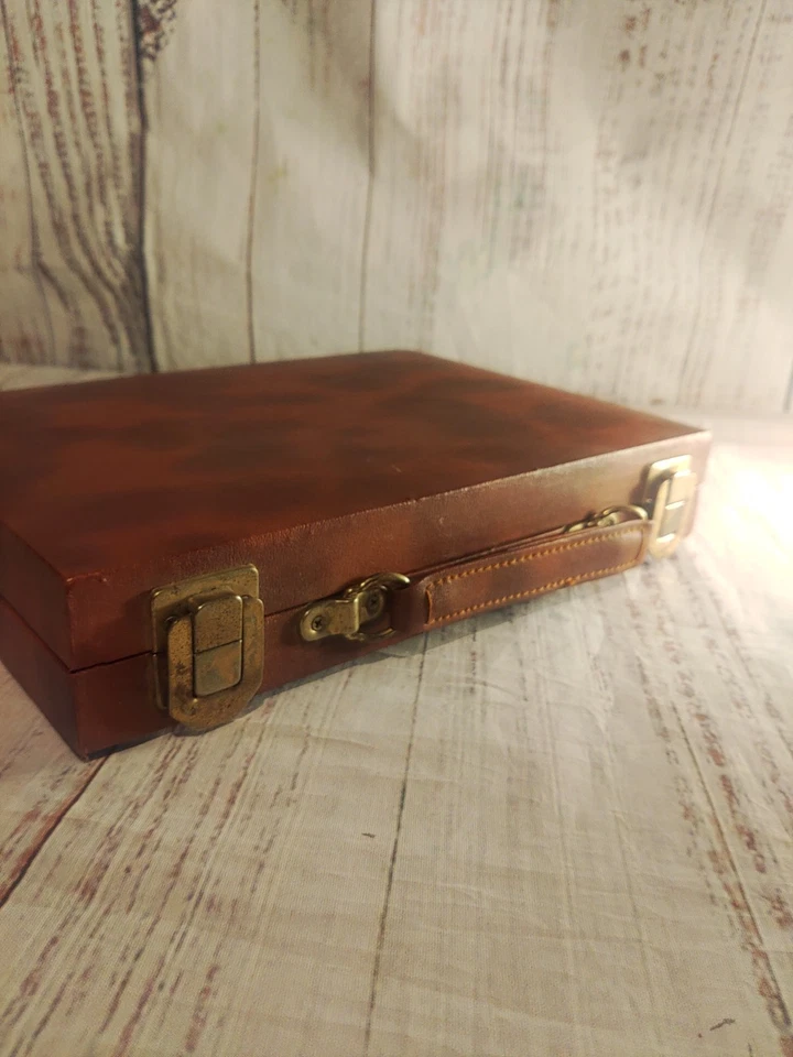 Vintage APEX Backgammon Game Set in a Faux Brown Leather Case w Book - Image 4 of 4