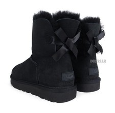 Stivali UGG Mini Bailey Bow II neri in pelliccia scamosciata da donna taglia 9 ~nuovi con scatola~
