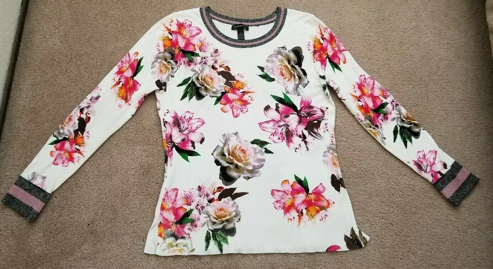 Suéter Universitario INC International Concepts Estampado Floral Talla Mediana Foto 2 de 4