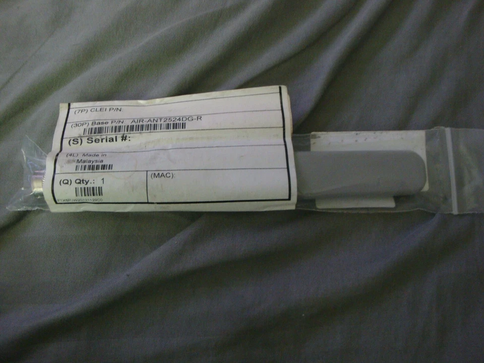 NEW Cisco Gray Antenna AIR-ANT2524DG-R DUAL BAND 2.4GHz 5GHz 3.5 dBi - Image 3 of 3