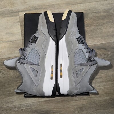 Nike Air Jordan 4 Retro Nike Air Jordan 4 Retro
