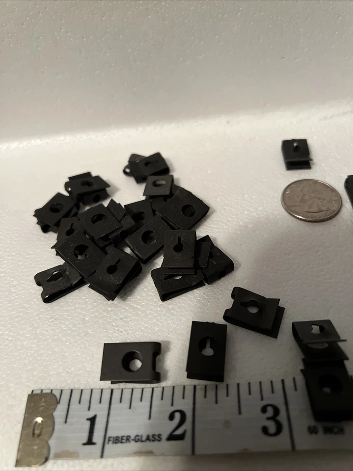 #6 Tornillo X 5/8” Ancho X 3/8” Largo Resorte Auto Cuerpo Clip Tuercas en U Lote de 25 Clips Foto 4 de 4