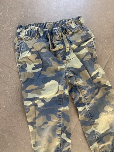 Gap Kids Camo Pants Size 4-5T - Picture 2 of 5