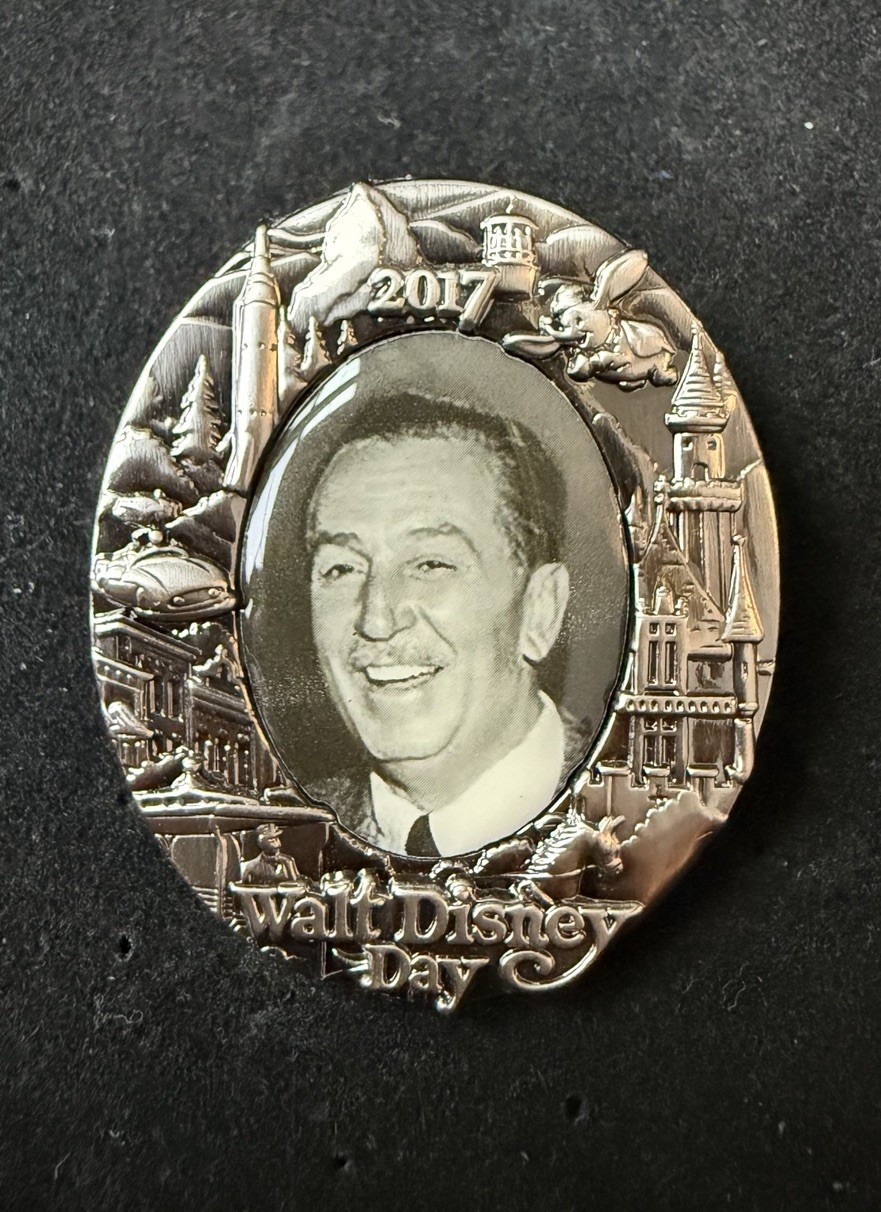 Disney 2017 Walt Day Classic Black & White Portrait Pin Limited Edition 4500