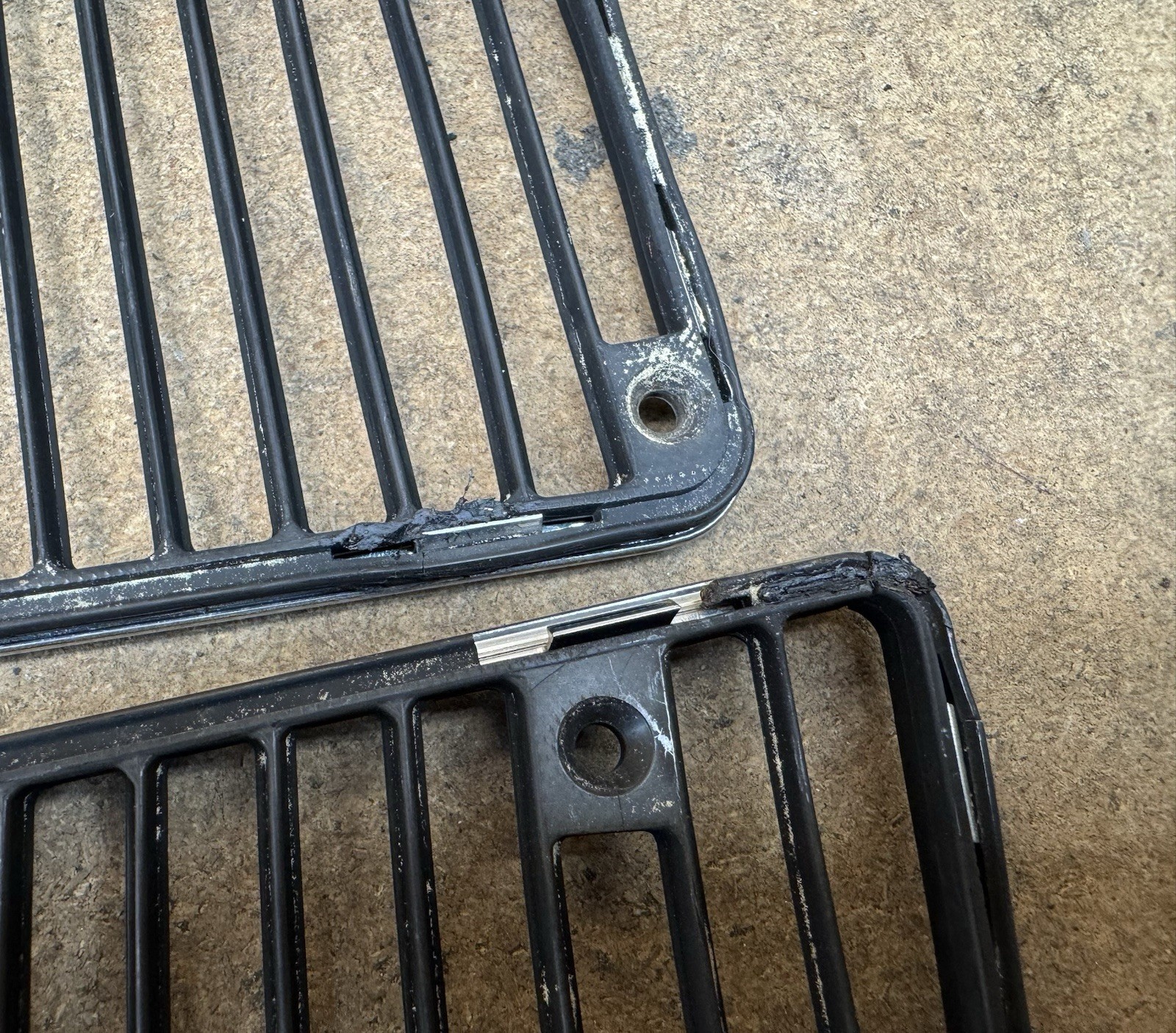 1981-1990 Rolls Royce Silver Spur Spirit Bentley Wiper Arm Air Cowl Vent Set MY