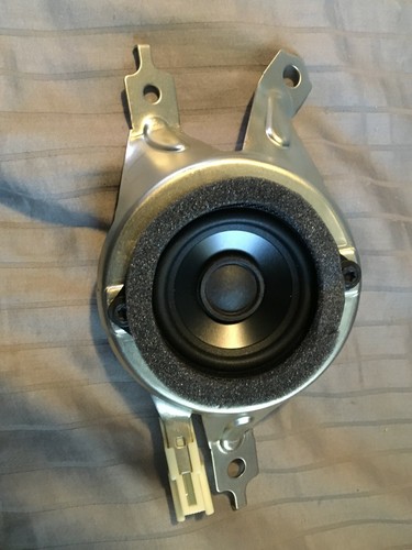 NEW 2003-2009 LEXUS GX470 REAR SPEAKER MARK LEVINSON OEM 86160-0W631 - Picture 2 of 4