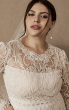 Tadashi Shoji Didion Wedding Dress -Size 16W- Elegant Lace Gown