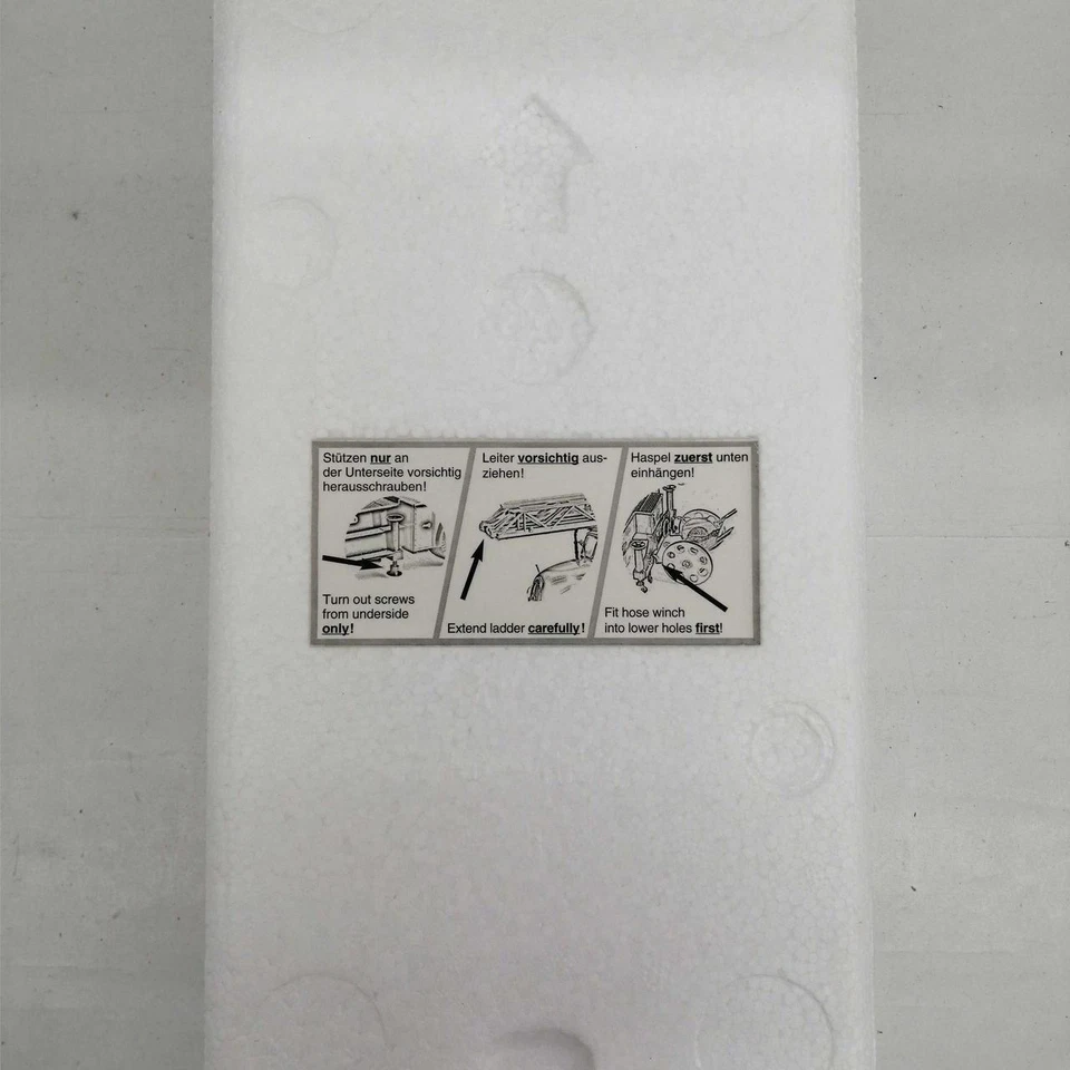 MINICHAMPS MAGIRUS S6500 AERIAL LADDER-19 Minicar 1/43 Used - Image 3 of 4