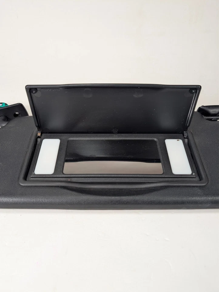 93-02 VW Cabrio Jetta Golf Left Black Sun Visors with Mounting Clip - 1Н0857551 - Image 3 of 4