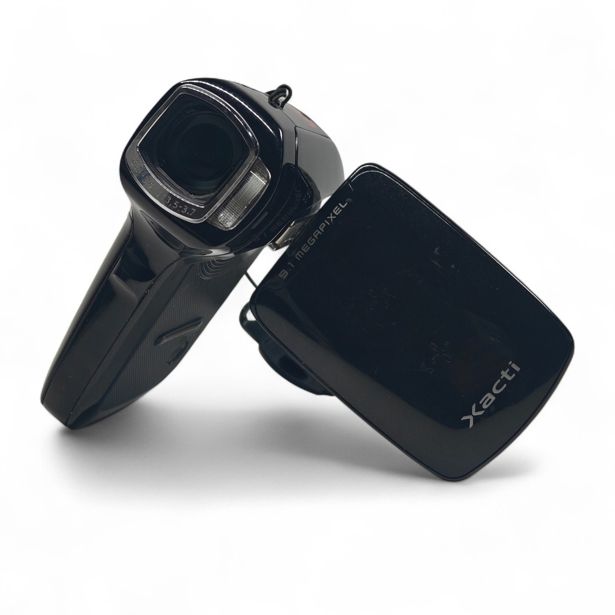 Sanyo Xacti VPC-CG9 9.1MP Compact Digital Camcorder in Black +