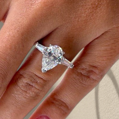 3,00 ct Birnenschliff & Bageutte 950 Platin Diamant Verlobungsring IGI Lab Cr...