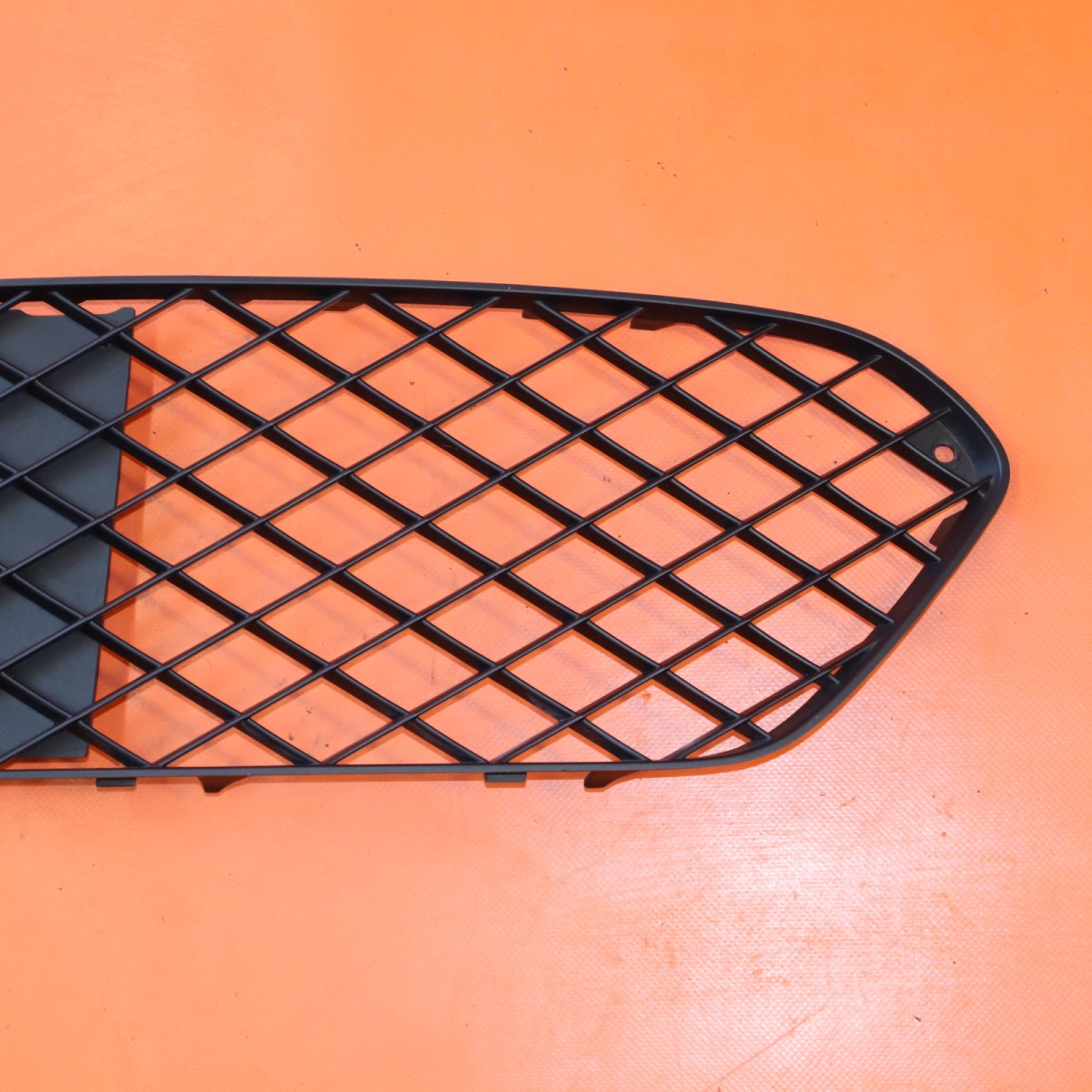 Bentley Bentayga 2016-2020 Right Lower Grille P/N 36A807682