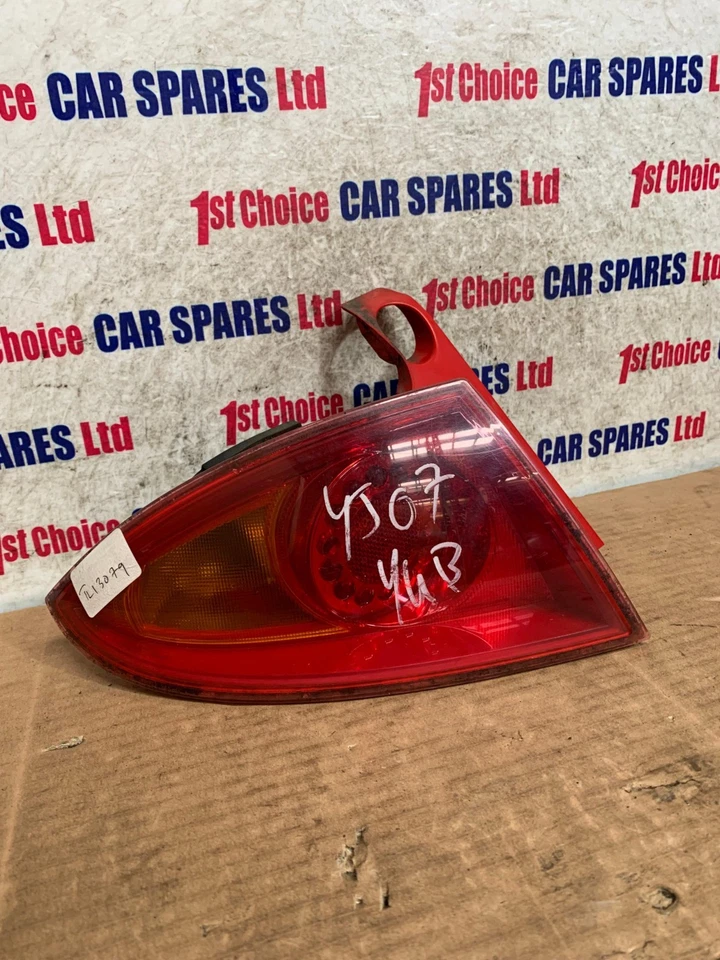 SEAT LEON HATCHBACK MK2 1P 2007 LADO DEL PASAJERO EXTERIOR LUZ TRASERA LÁMPARA Foto 2 de 4