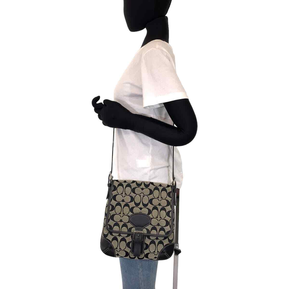 COACH Signature 6079 Shoulder Bag Pochette Crossbody Black COACH Signature 6079 Shoulder Bag Pochette Crossbody Black