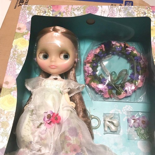 Neo Blythe Garden of Joy CWC Exclusive 16th Anniversary Fashion Doll From Japan - Bild 2 von 7