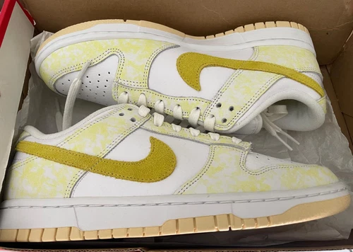 Size 8 Nike Womens W Dunk Low DM9467 700 Yellow Strike MUJER zapatillas