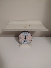 VINTAGE AMERICAN FAMILY NURSERY BABY SCALE 30 LBS