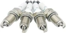 TOYOTA Genuine Yaris Aqua Sienta Prius  Spark Plugs 90919-01284 ×4