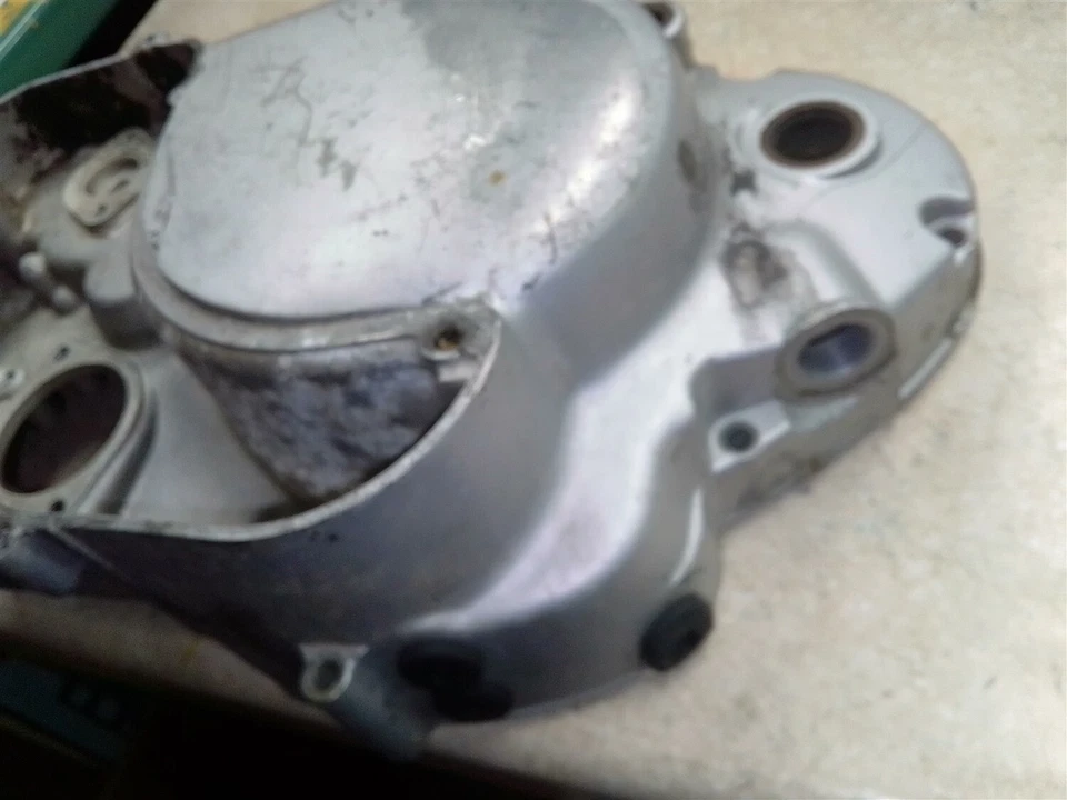 Cubierta de embrague agrietada del motor Kawasaki 350 F5 Big Horn 1971 ANX B-112 Foto 4 de 4