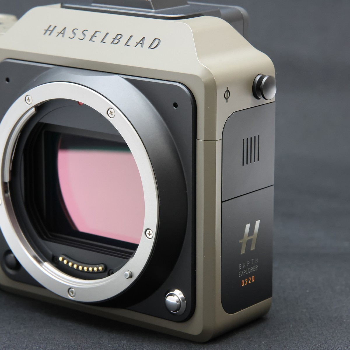Hasselblad X2D 100C Earth Explorer Limited Edition Lens Kit #371