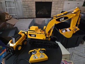 Caterpillar CAT State Industrial Button Remote Control Excavator Tested Works!!!