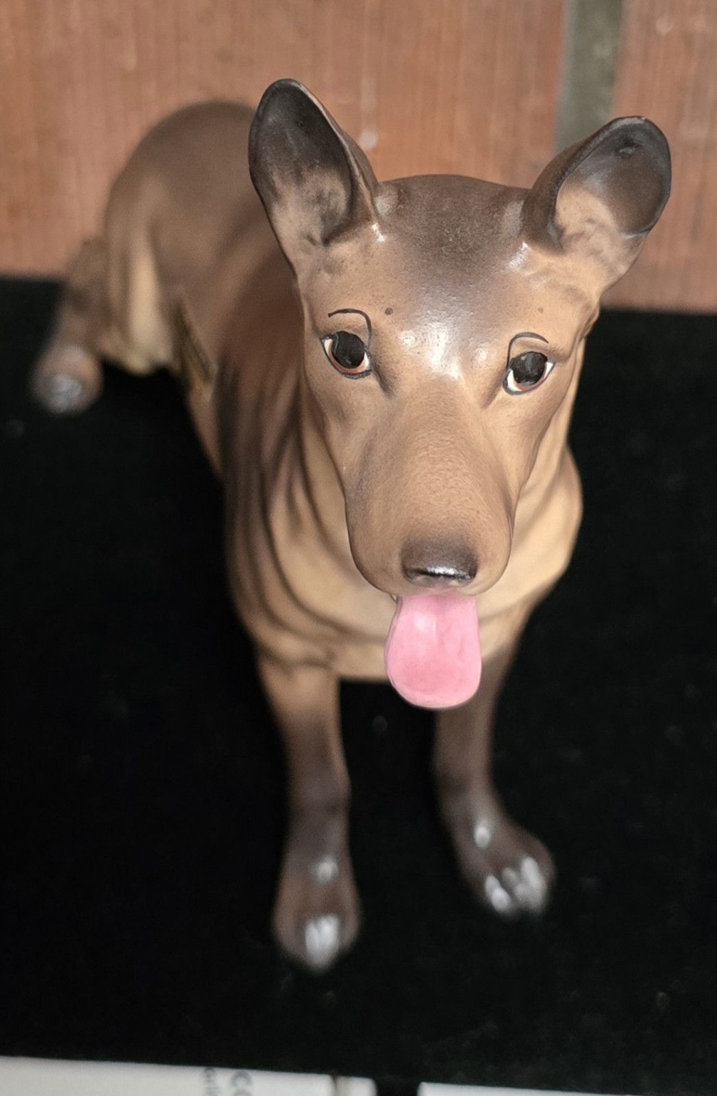 Hagen Renaker 🚨VON🚨 DW German Shepherd GSD. Gorgeous. Has sticker! 