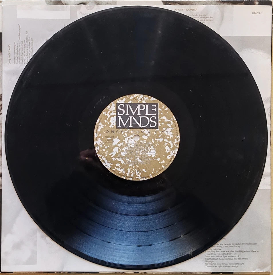 Vinyle 33t LP Simple Minds - Once upon a Time (1985 - Virgin) - Photo 3/4