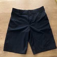 Under Armour boys Black Solid Flat Front Shorts Button Closure Size Youth 16