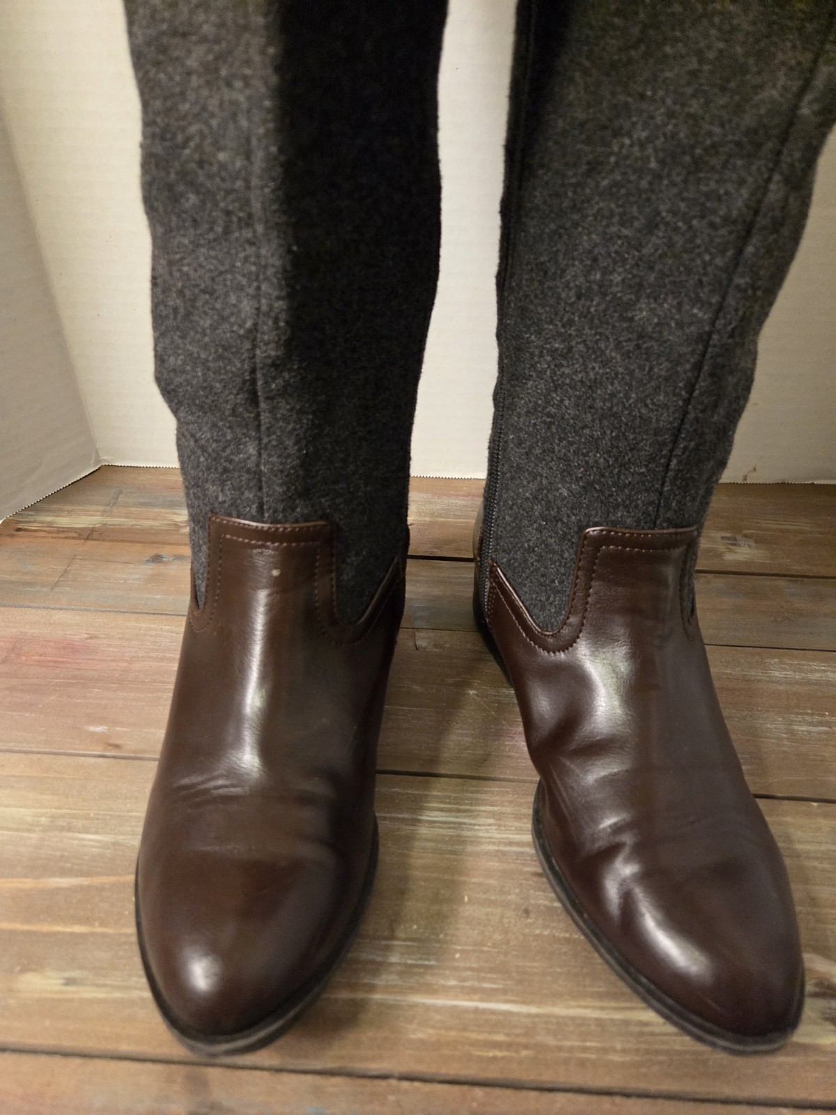 Womens Tommy Hilfiger Light/Dark Brown Riding Style Boots Size 7 thumbnail 7