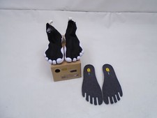 VIBRAM FIVEFINGERS V-NEOP 21W9601 WOMENS 7-7.5 BLACK / WHITE HIKING SHOES