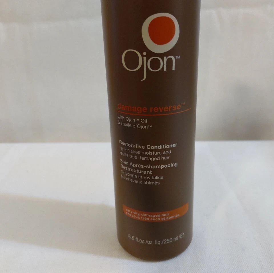 Acondicionador restaurador inverso Ojon Damage 8,5 oz. SIN DESCUENTO Foto 2 de 3