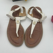 Tommy Hilfiger Sandalias Tanga Blanco/Marrón Correa Tobillo Hebilla Logo 9