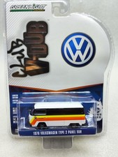GreenLight 1:64 1976 Volkswagen Type 2 - Armor All car model collection