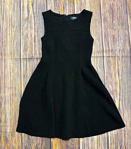 Maeve by Anthropologie Women M Black LBD Knit Fit & Flare Scoop Neck Zip Dress