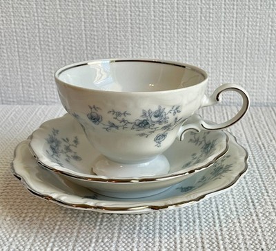 VTG Johann Haviland Bavaria Blue Garland Tea Cup Saucer Dessert Plate 3 pc set