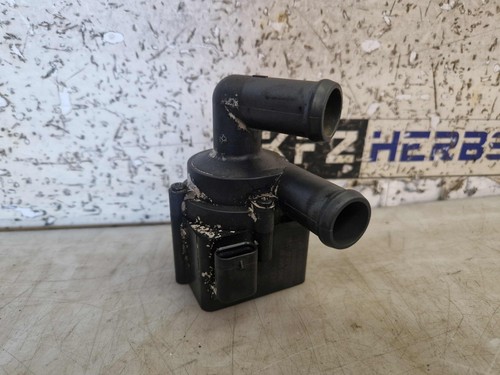 Wasserpumpe VW Bus T5 5N0965561 2.0TDi 62kW CAAA 317373