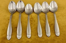 (4) Teaspoons (2) Soup Spoons Oneida Brooch Stainless Flatware Frosted
