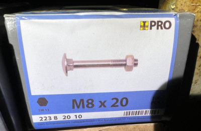 Schlossschrauben M8x20mm inkl. Mutten 100Stück / Restposten  H2Breg6