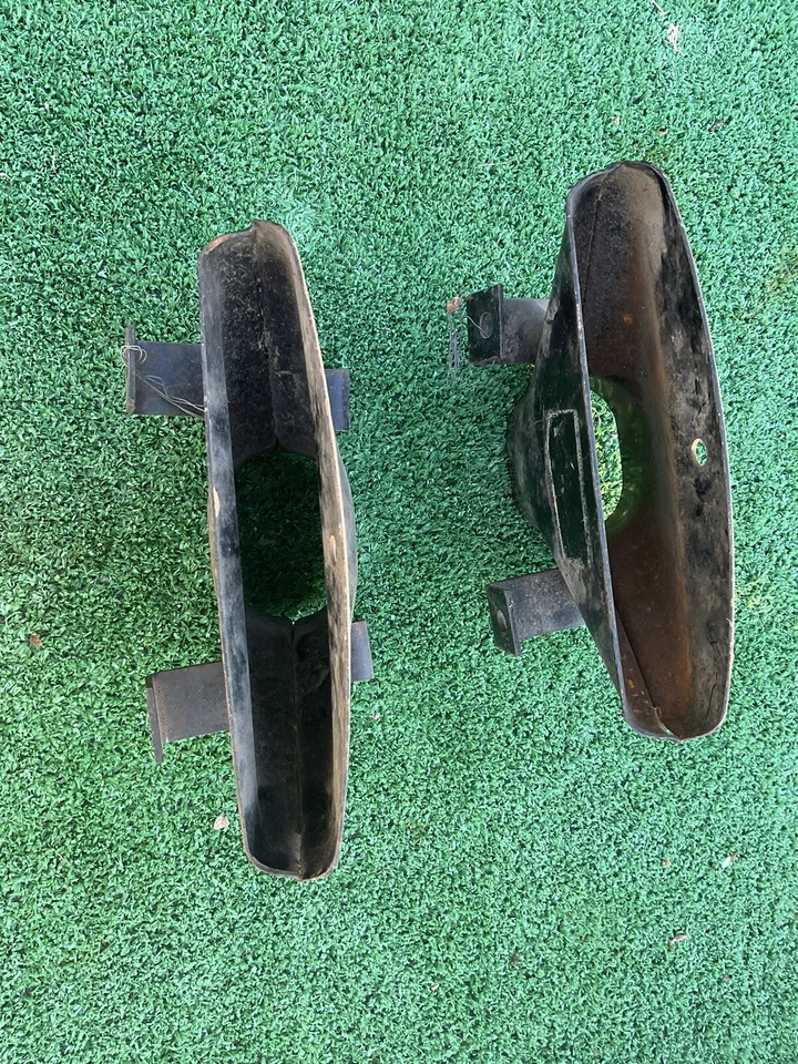 Ford Thunderbird Fairlane 1957 deflectores de escape nuevo en stock Foto 3 de 4